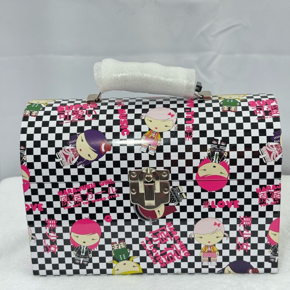 Gwen Stefani Harajuku Girls Limited Edition Checkered Lunch Box Make-up Tin New - Picture 2 of 15